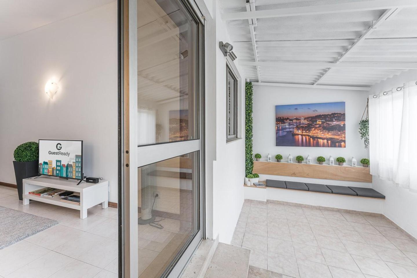 Guestready - Modern Cosy Apartment With A Terrace Porto Ngoại thất bức ảnh